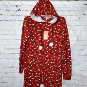 NWT Blis Women’s Fuzzy Fleece One Piece Pajamas Sz M Zip Front Hooded Red White